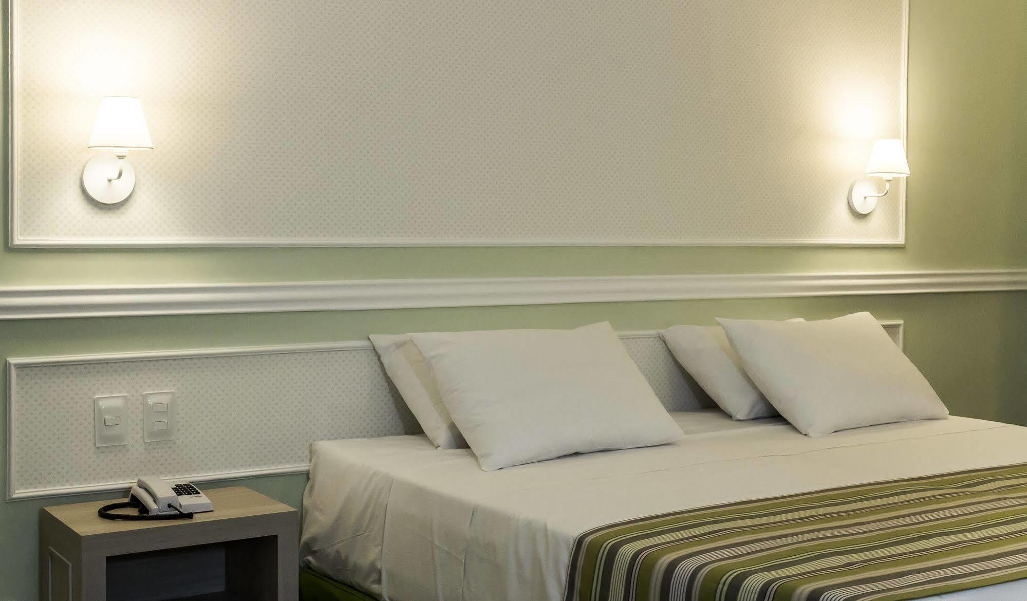Hotel Saint Louis Pampulha Бело Оризонти Екстериор снимка