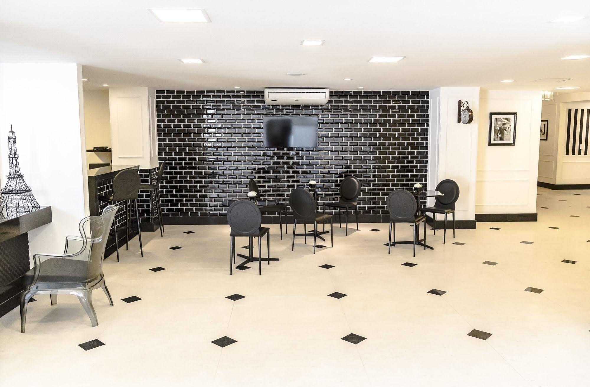 Hotel Saint Louis Pampulha Бело Оризонти Екстериор снимка
